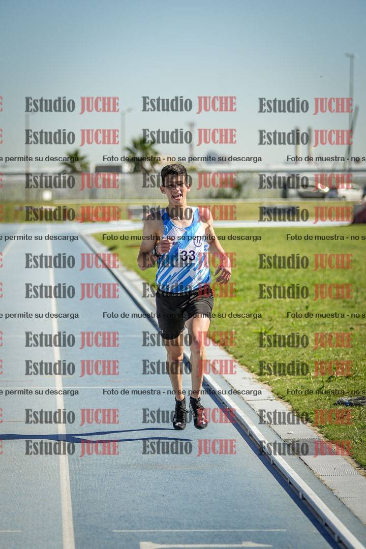 Fotos de los 5000 m de mujeres y varones - serie 1