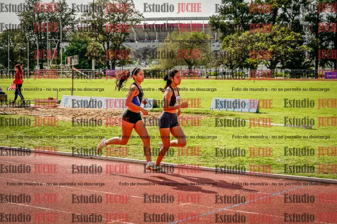 Fotos de los 1500 m con obstáculos de mujeres