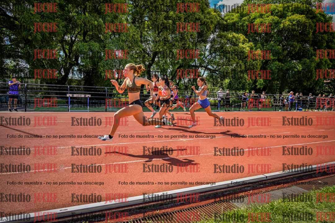 Fotos de los 80 m llanos de mujeres