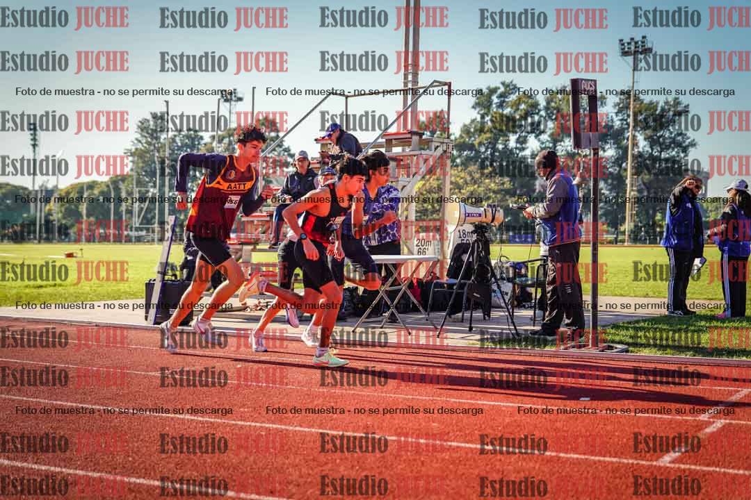 Fotos de los 2400 m de varones