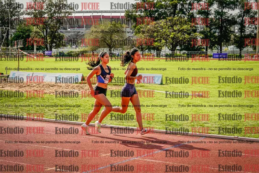 Fotos de los 1500 m con obstáculos de mujeres