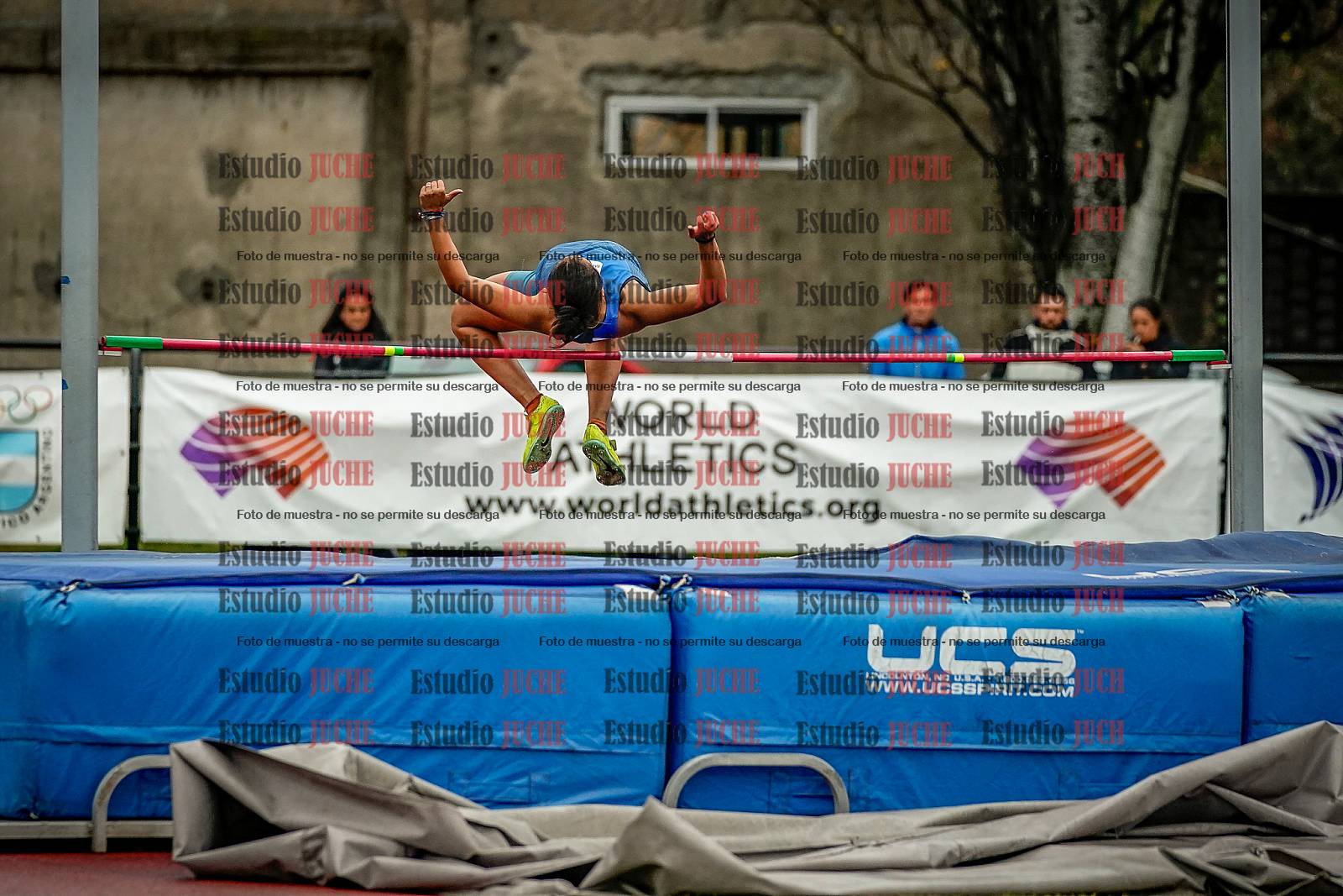 Fotos del salto en alto de mujeres - heptatlón 2