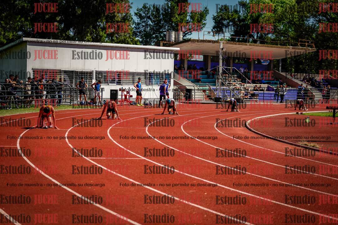 Fotos de los 400 m con vallas de varones