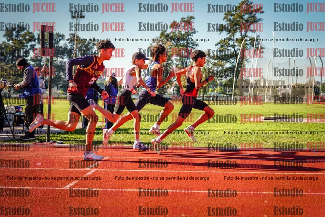 Fotos de los 2400 m de varones