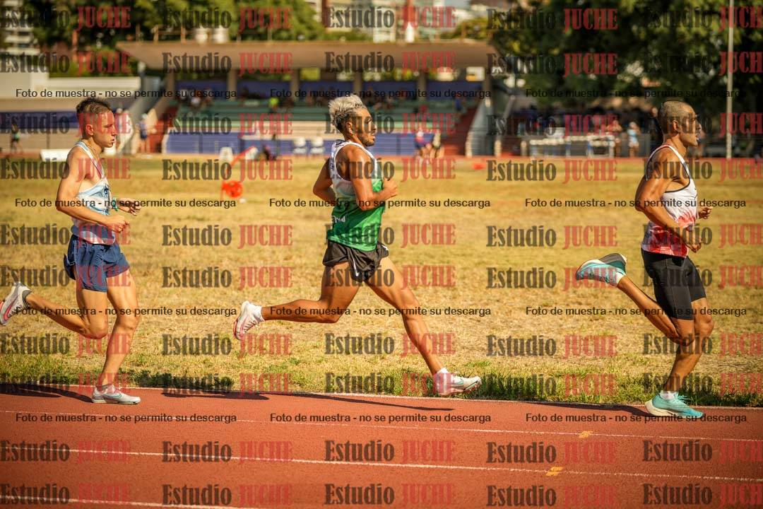 Fotos de los 3000 m llanos de varones