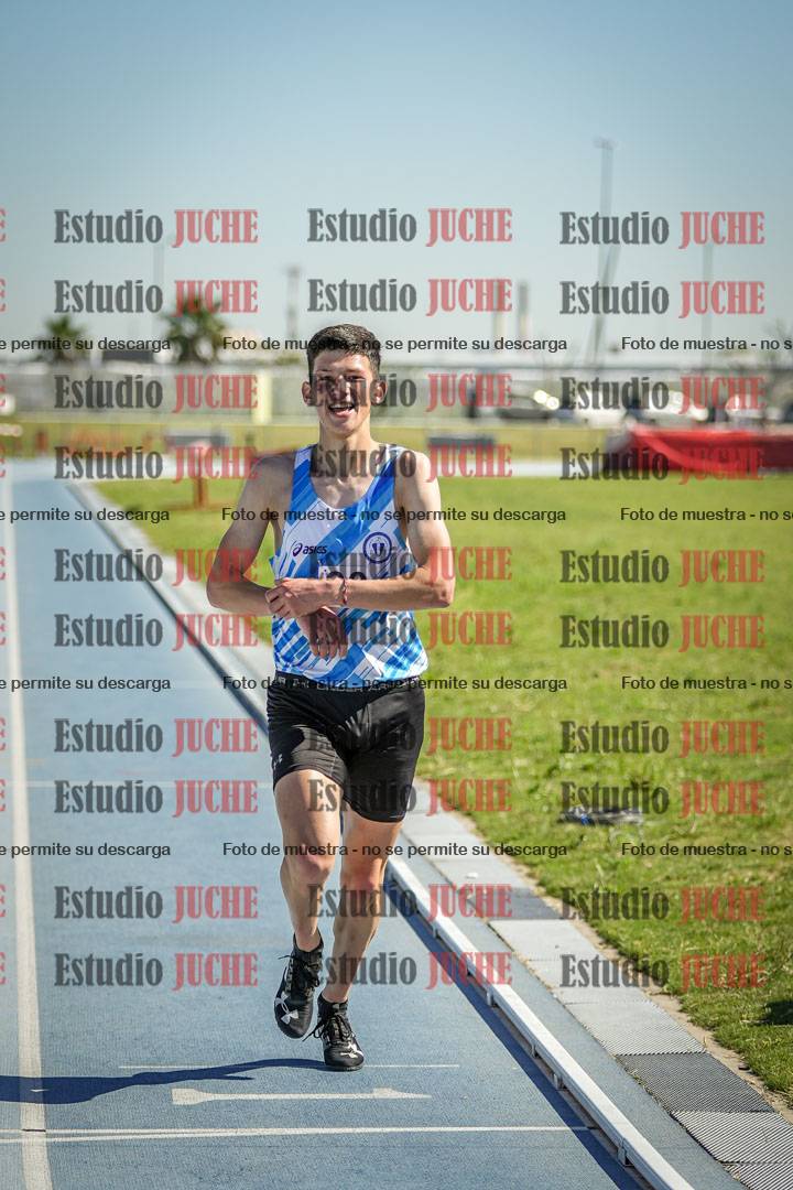 Fotos de los 5000 m de mujeres y varones - serie 1