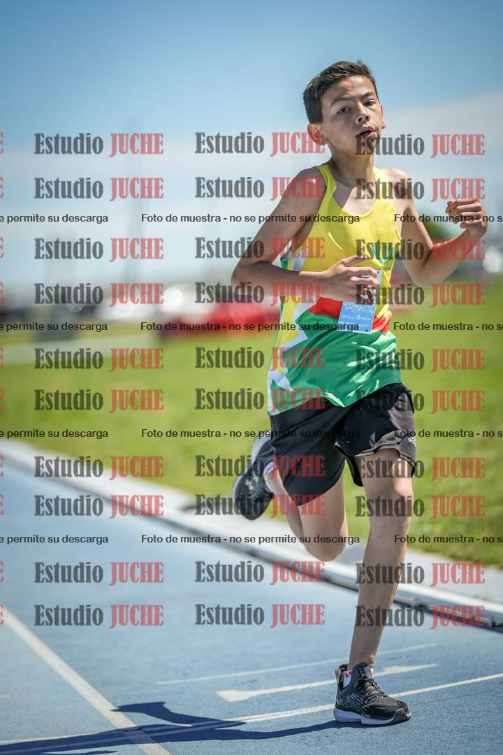 Fotos de los 600 m llanos de varones