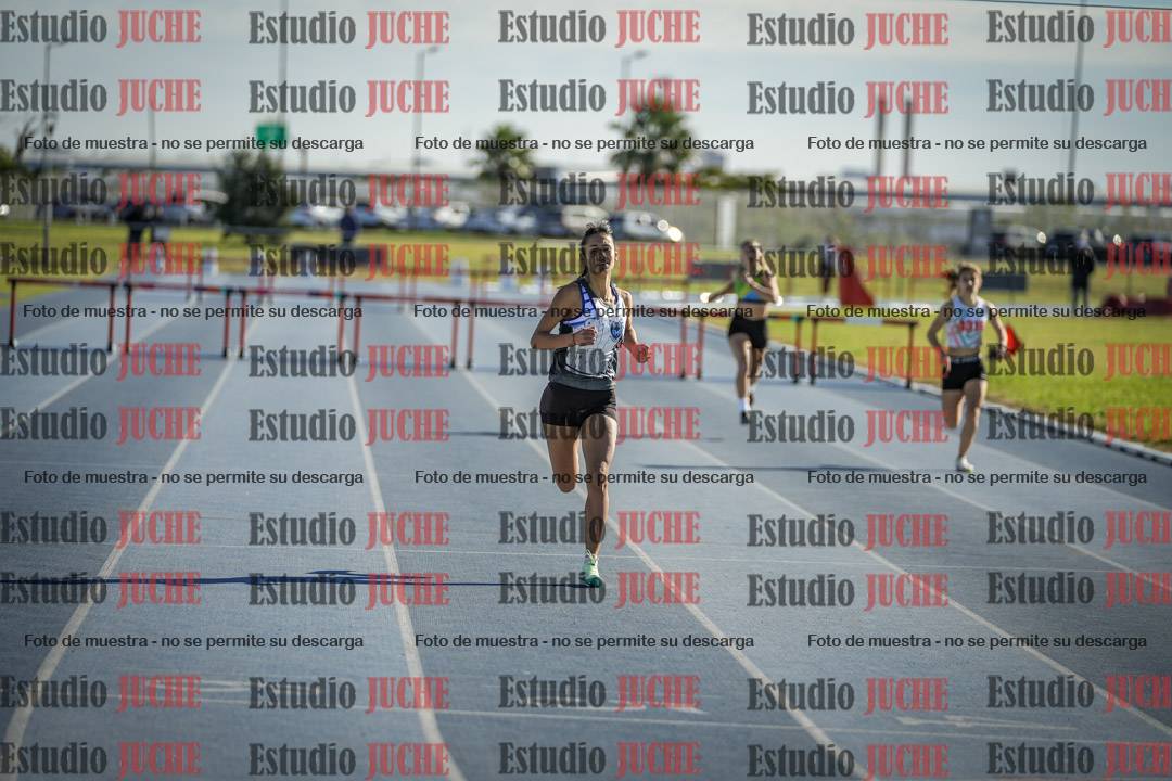 Fotos de los 400 m con vallas de mujeres