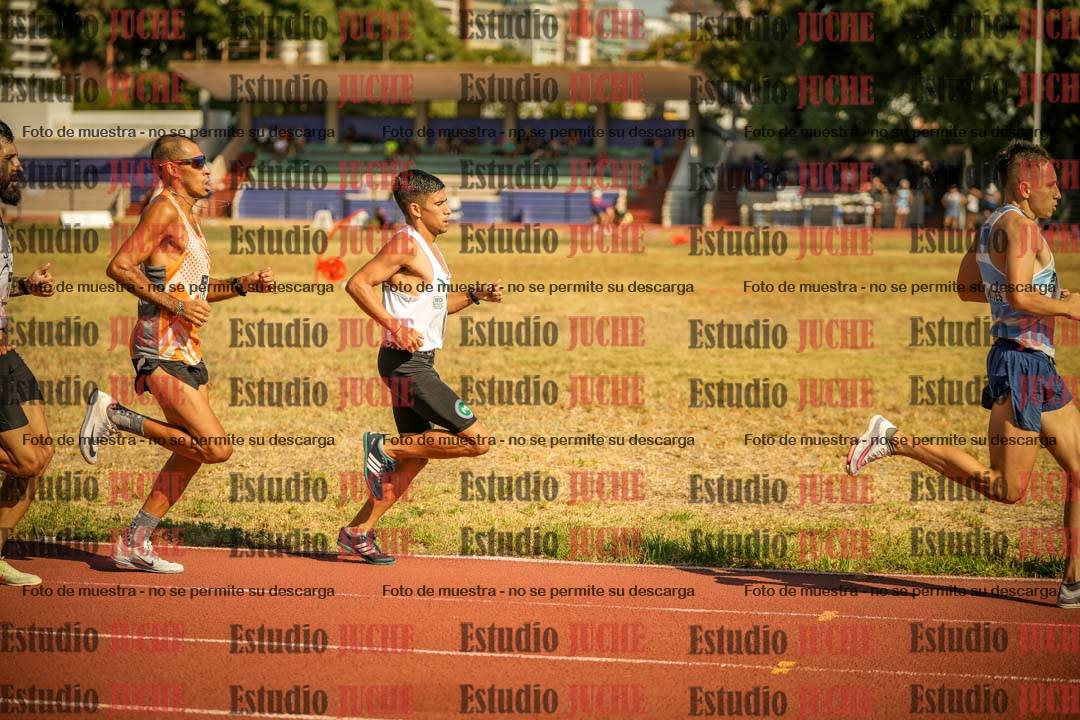 Fotos de los 3000 m llanos de varones