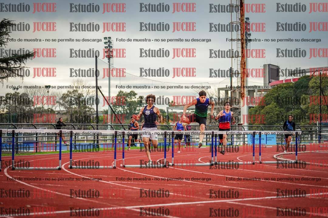 Fotos de los 400 m con vallas de varones