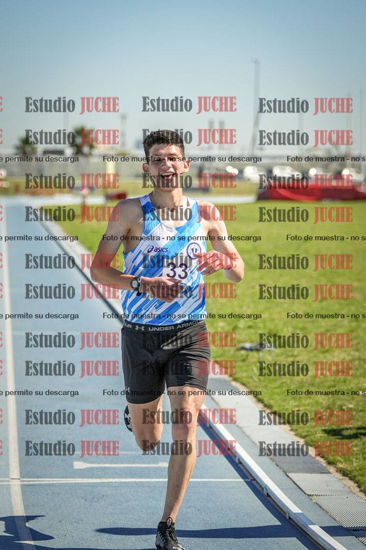 Fotos de los 5000 m de mujeres y varones - serie 1