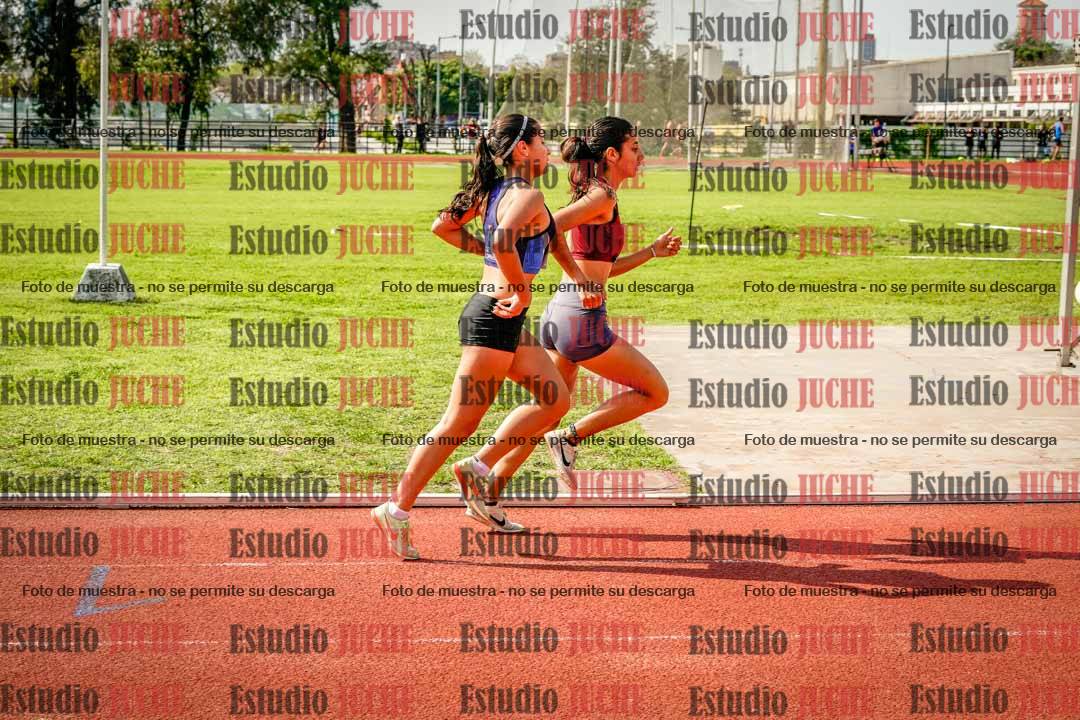 Fotos de los 1500 m con obstáculos de mujeres