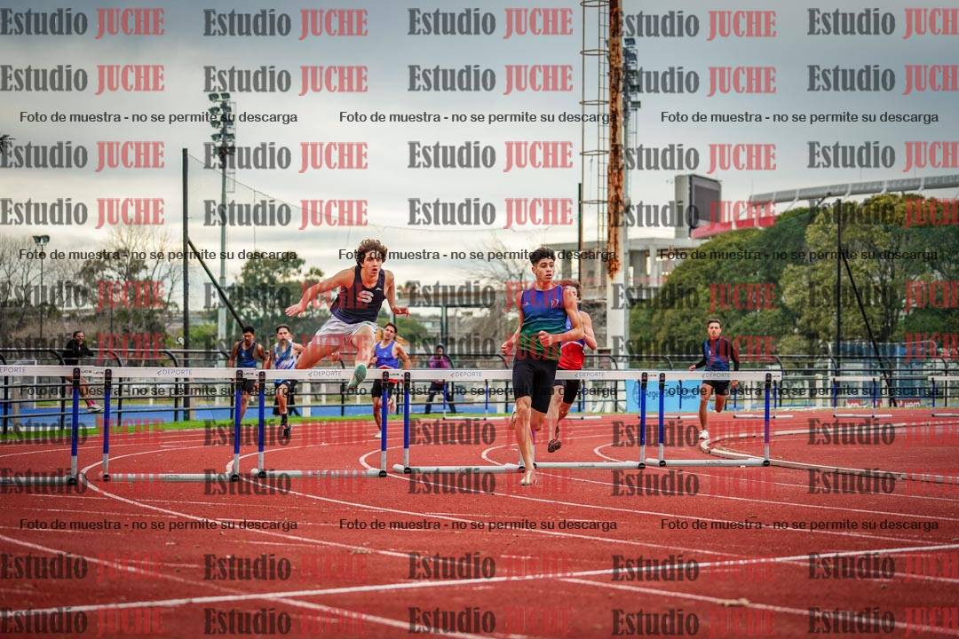 Fotos de los 400 m con vallas de varones