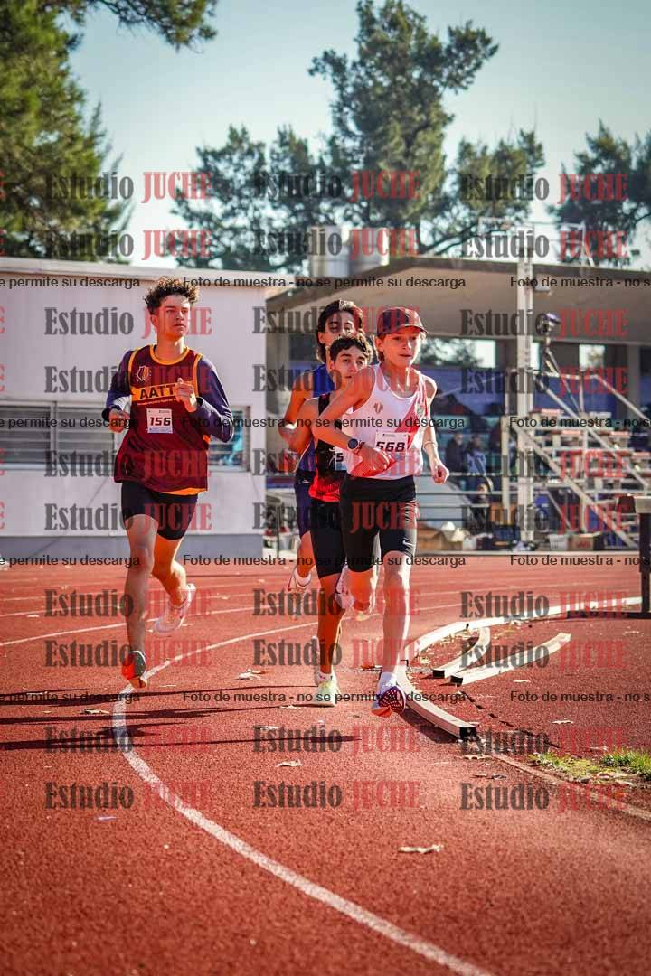 Fotos de los 2400 m de varones