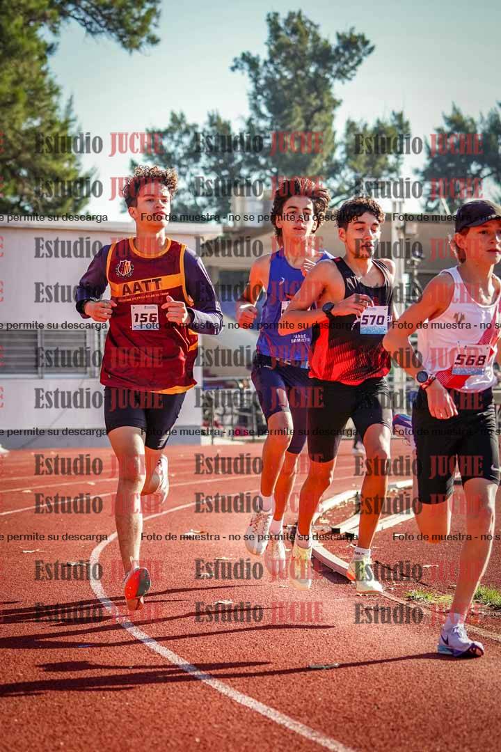 Fotos de los 2400 m de varones