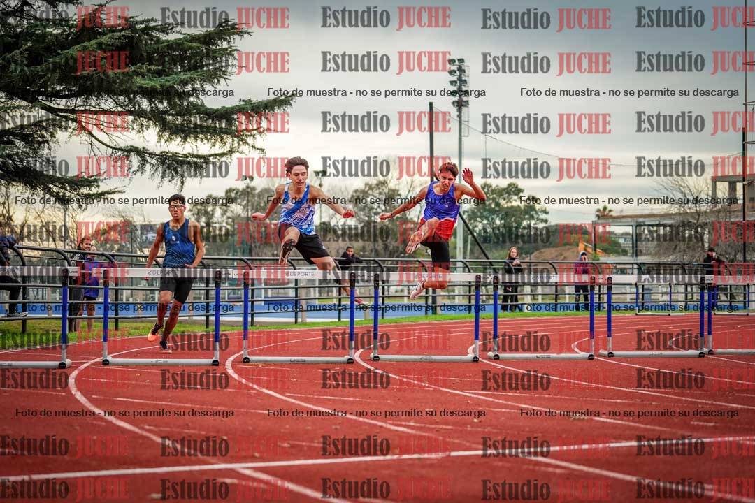 Fotos de los 400 m con vallas de varones