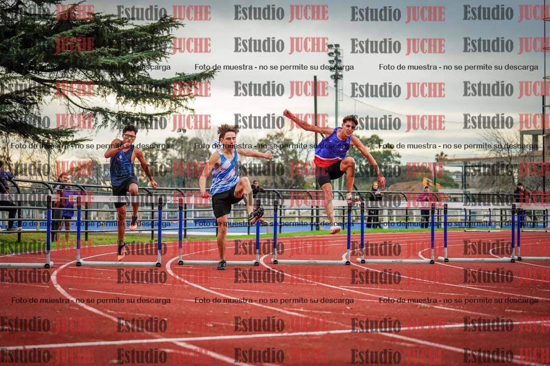 Fotos de los 400 m con vallas de varones