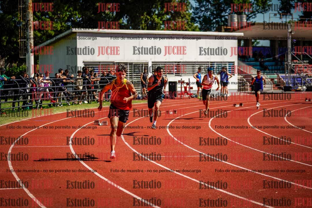 Fotos de los 400 m con vallas de varones
