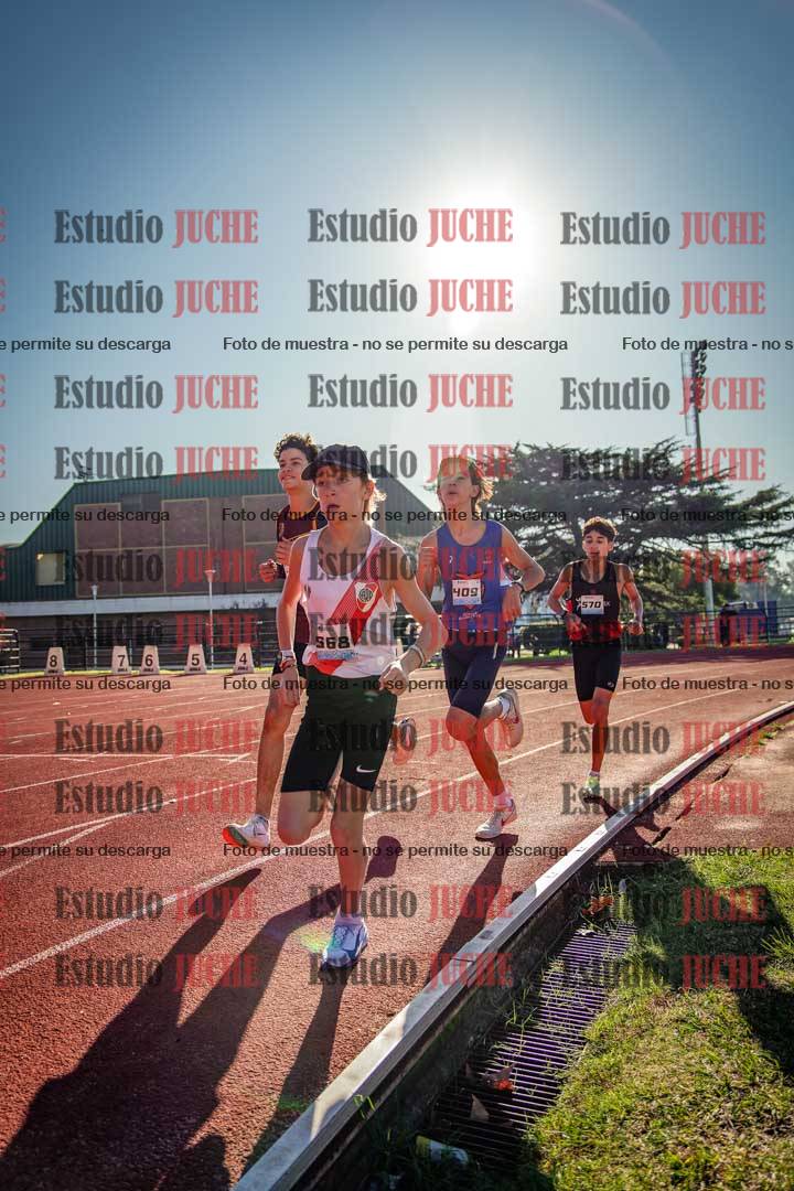 Fotos de los 2400 m de varones