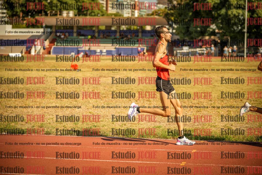 Fotos de los 3000 m llanos de varones