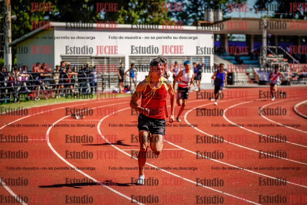 Fotos de los 400 m con vallas de varones