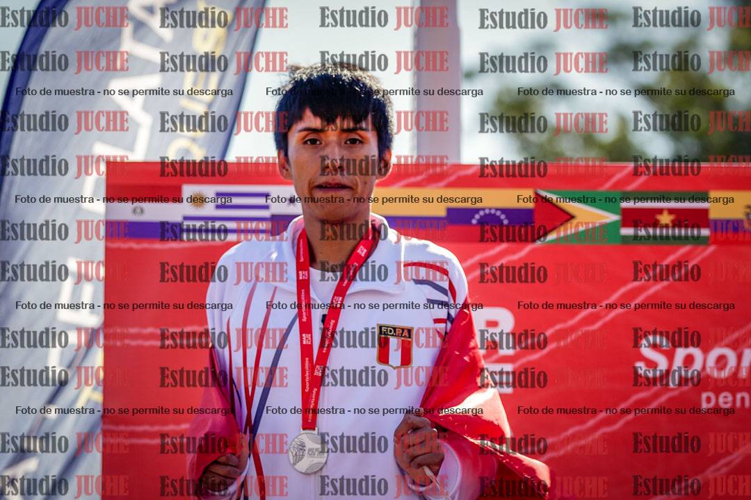 Fotos de algunos extras y podios del día 2