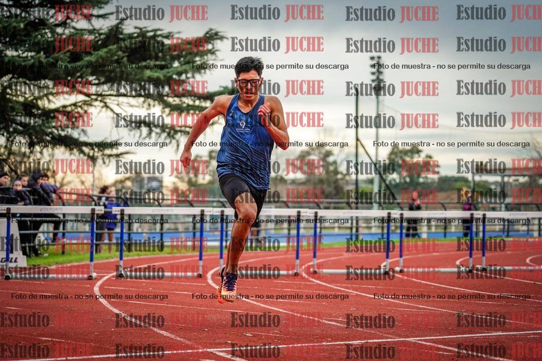Fotos de los 400 m con vallas de varones