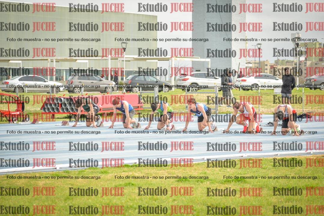 Fotos de los 100 m llanos de varones
