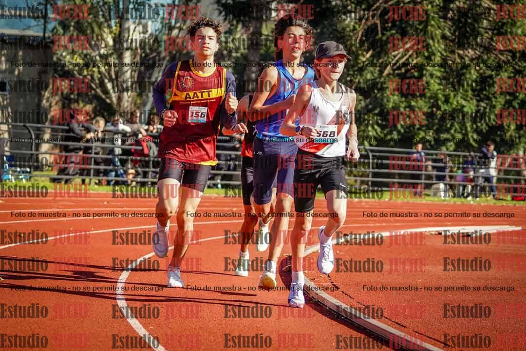 Fotos de los 2400 m de varones