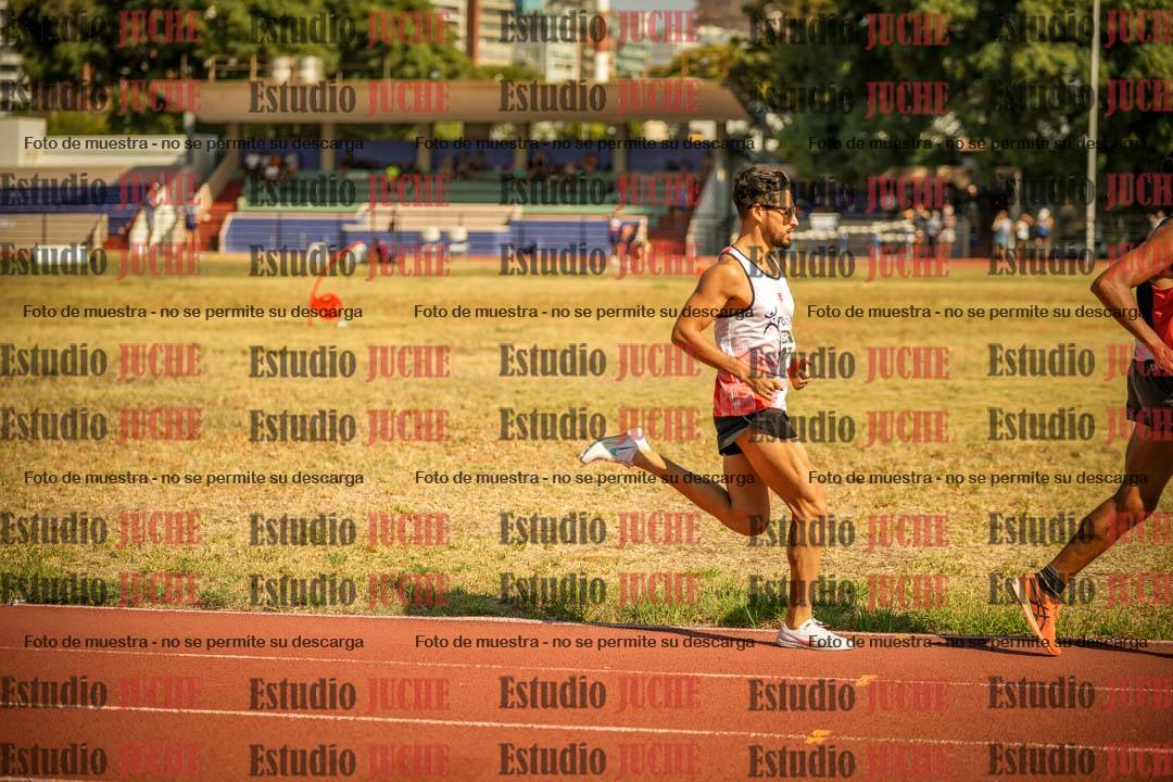 Fotos de los 3000 m llanos de varones