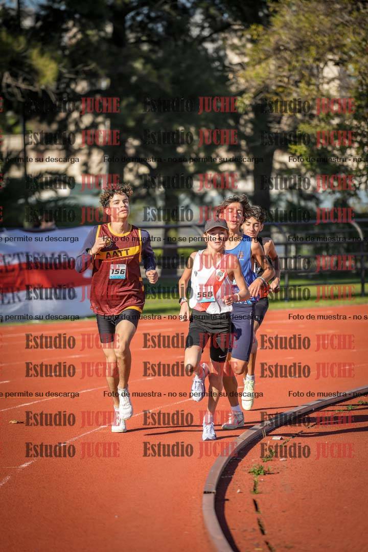 Fotos de los 2400 m de varones