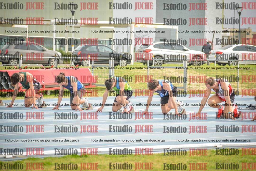 Fotos de los 100 m llanos de varones