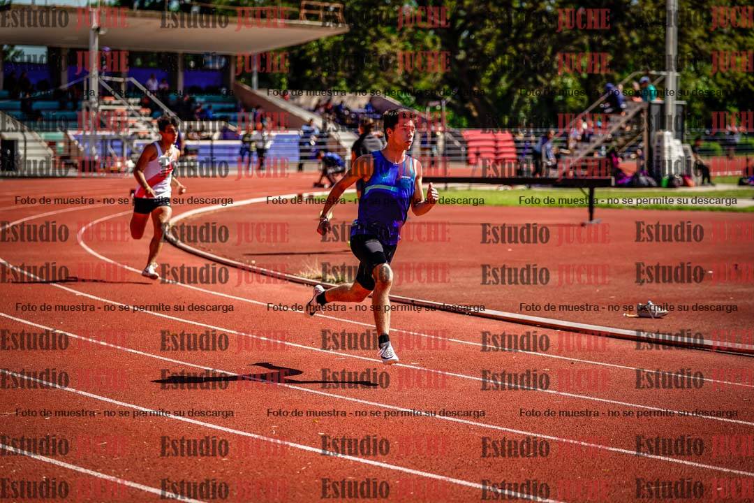Fotos de los 400 m con vallas de varones