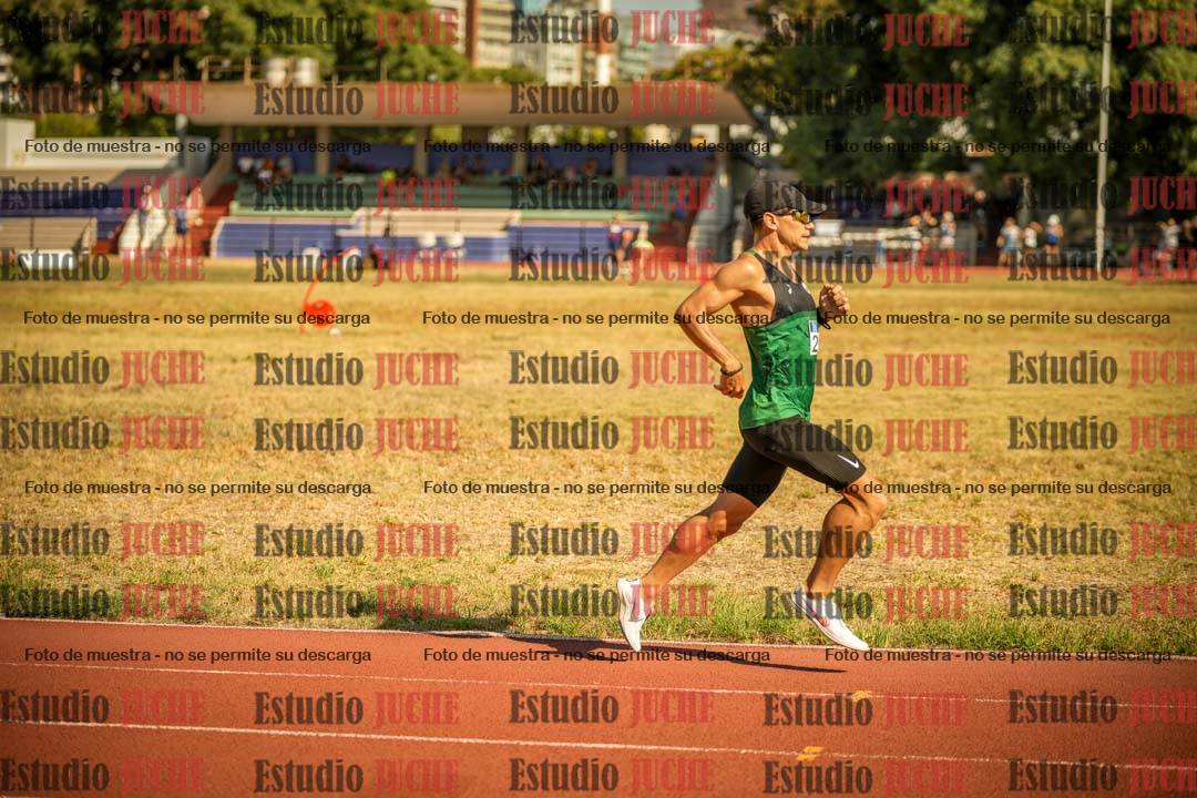 Fotos de los 3000 m llanos de varones