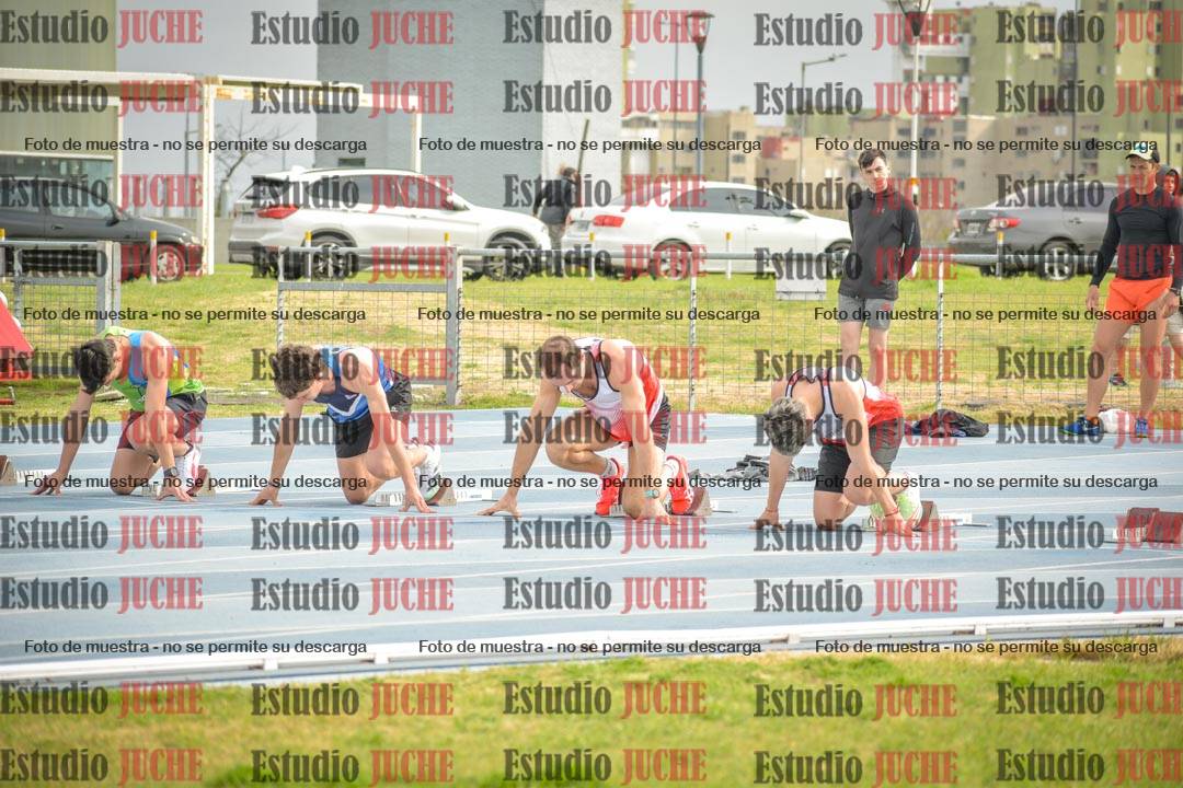 Fotos de los 100 m llanos de varones