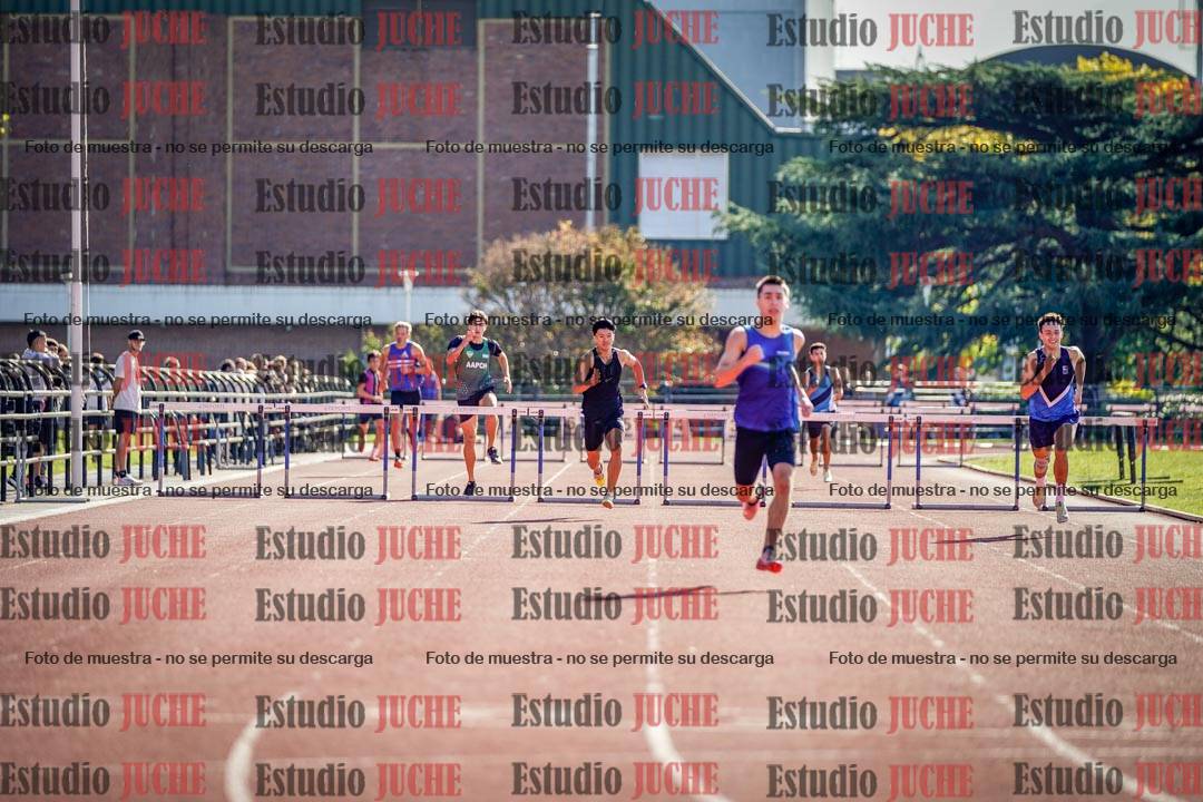 Fotos de los 400 m con vallas de varones