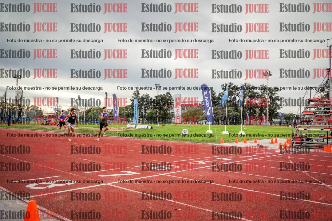 Fotos de los 400 m con vallas de varones