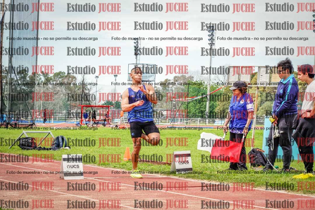 Fotos del salto triple de varones