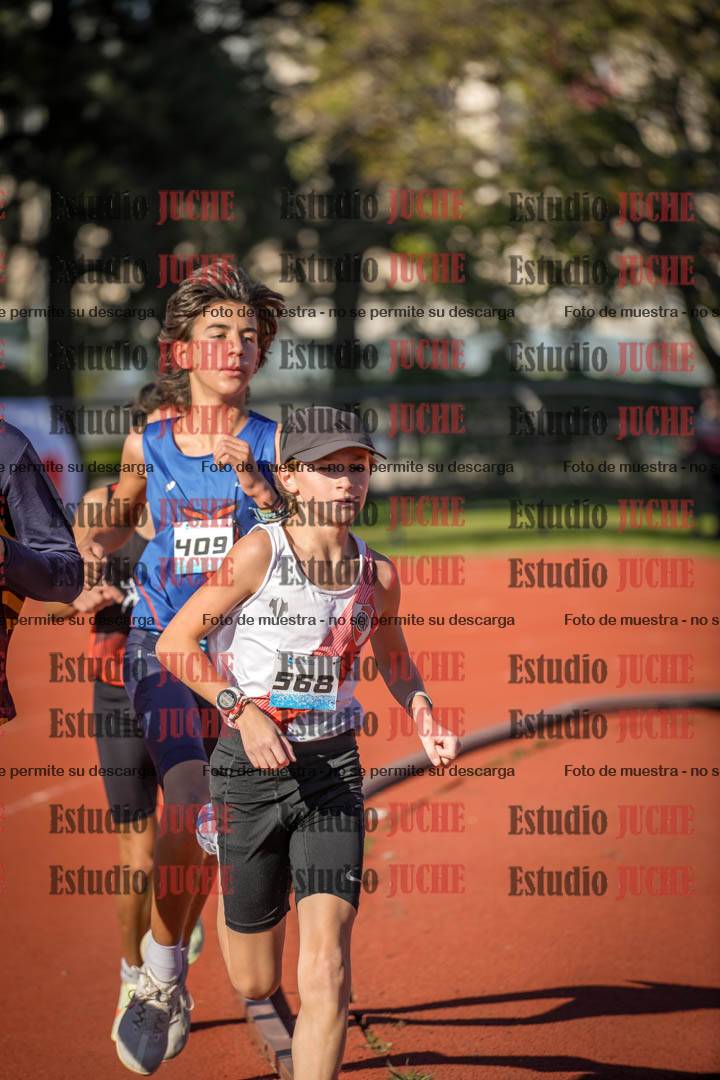 Fotos de los 2400 m de varones