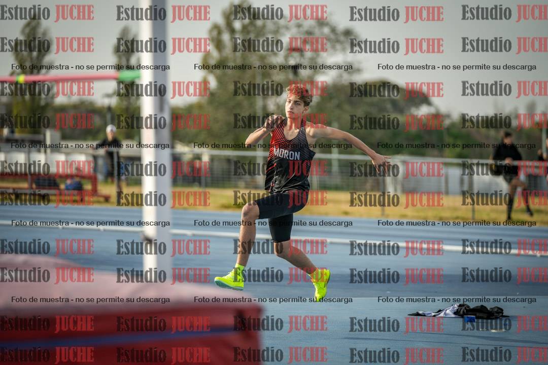 Fotos del salto en alto de varones