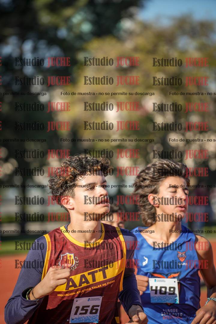 Fotos de los 2400 m de varones
