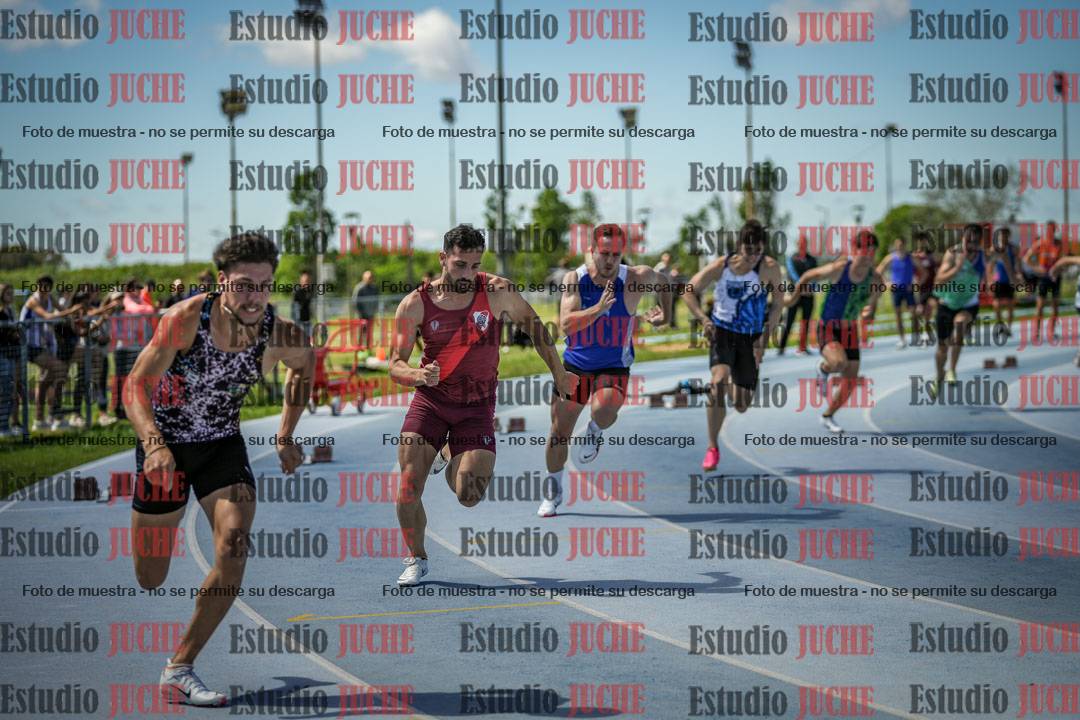 Fotos de los 200 m llanos de varones