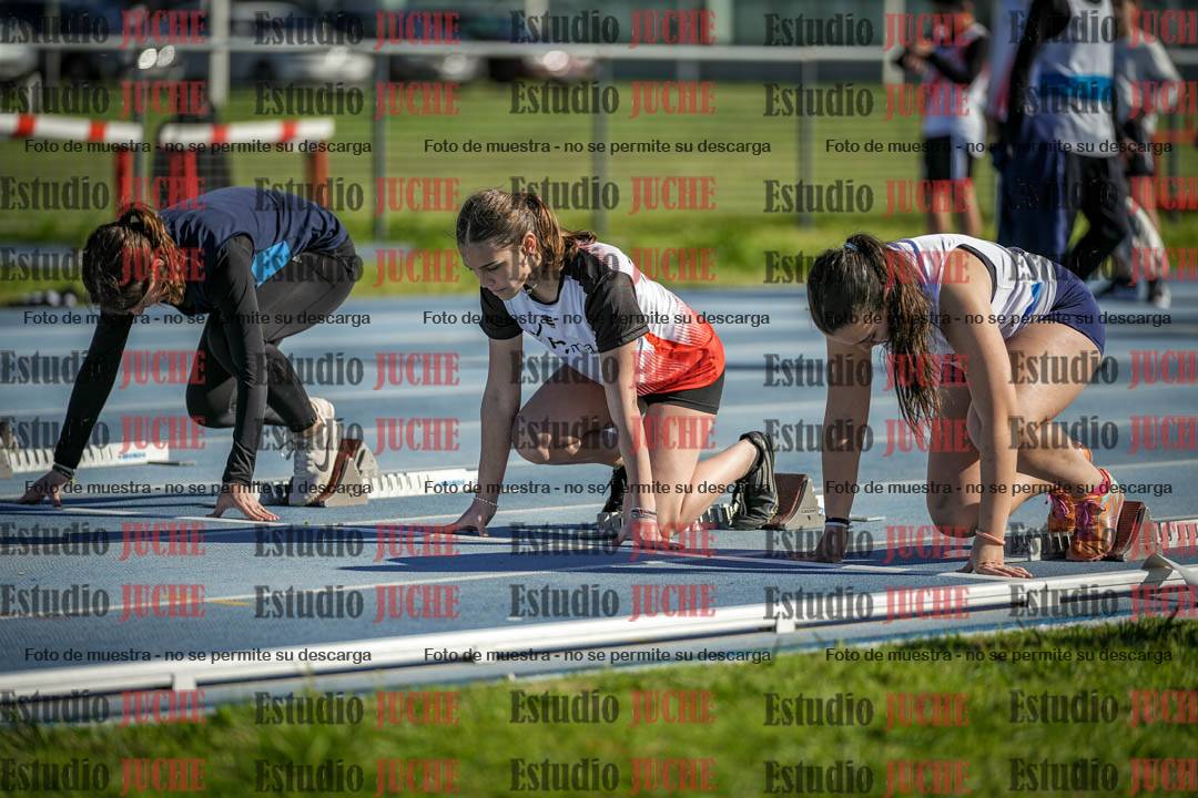 Fotos de los 80 m llanos de mujeres - U14