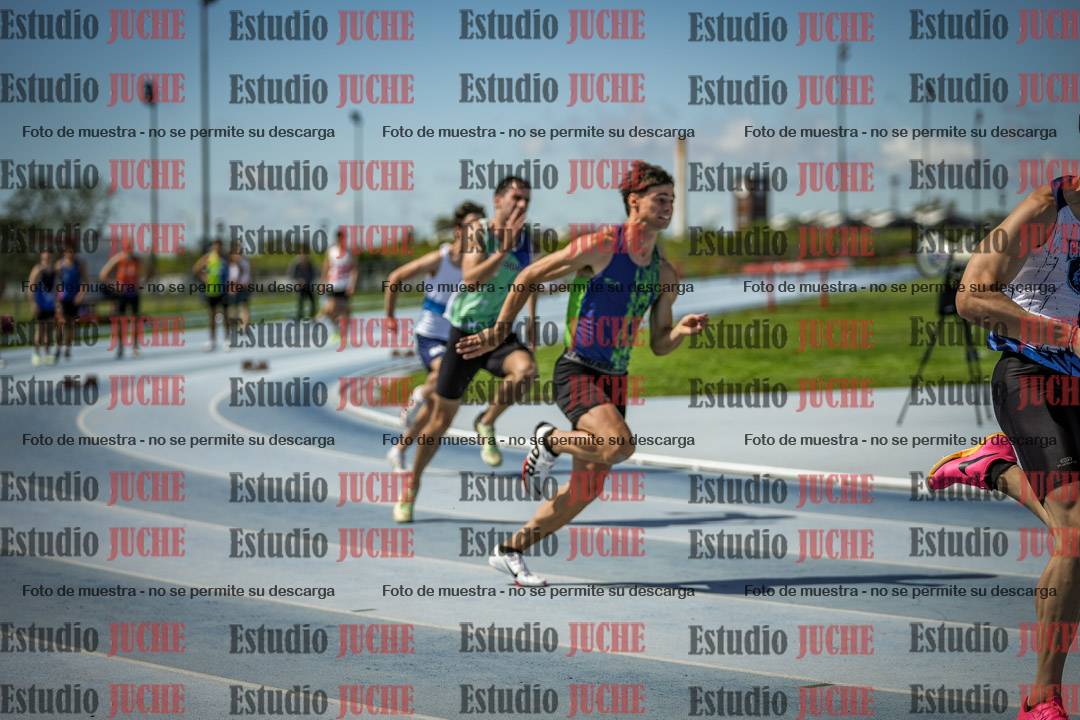 Fotos de los 200 m llanos de varones