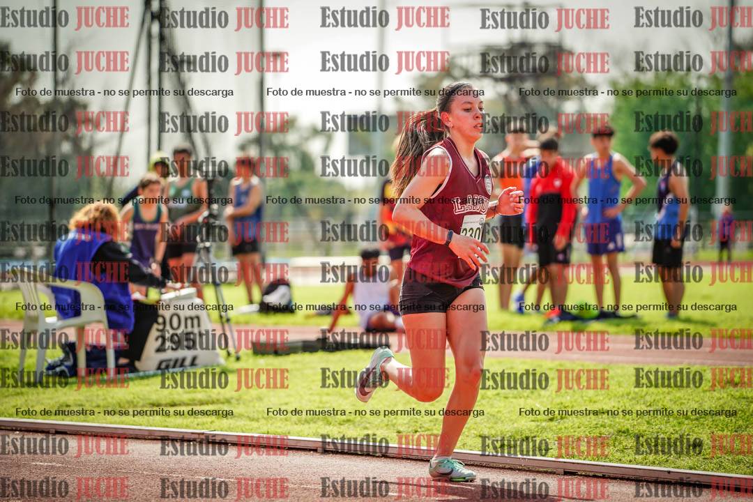 Fotos de los 1500 m con obstáculos de mujeres