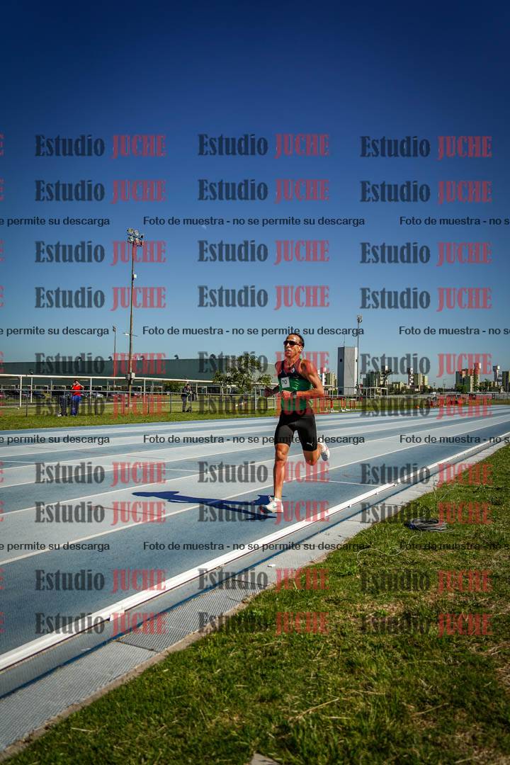 Fotos de los 5000 m de mujeres y varones - serie 1