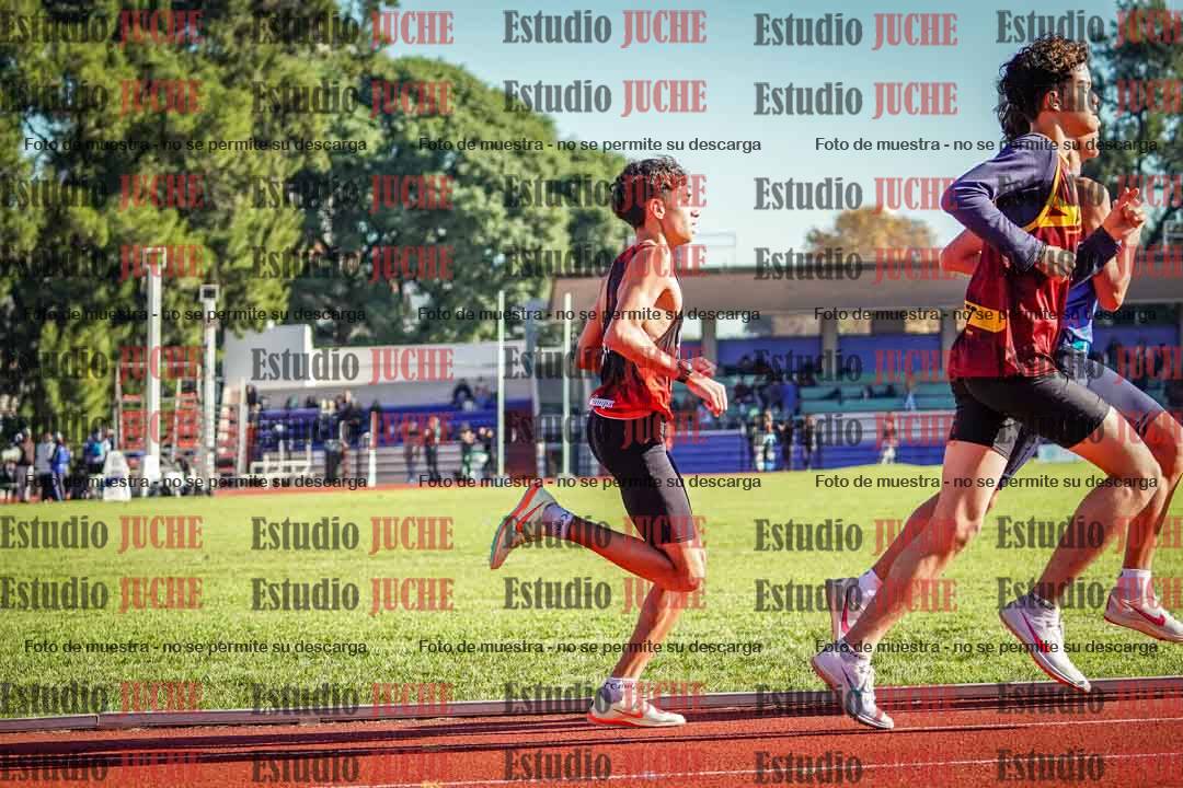 Fotos de los 2400 m de varones