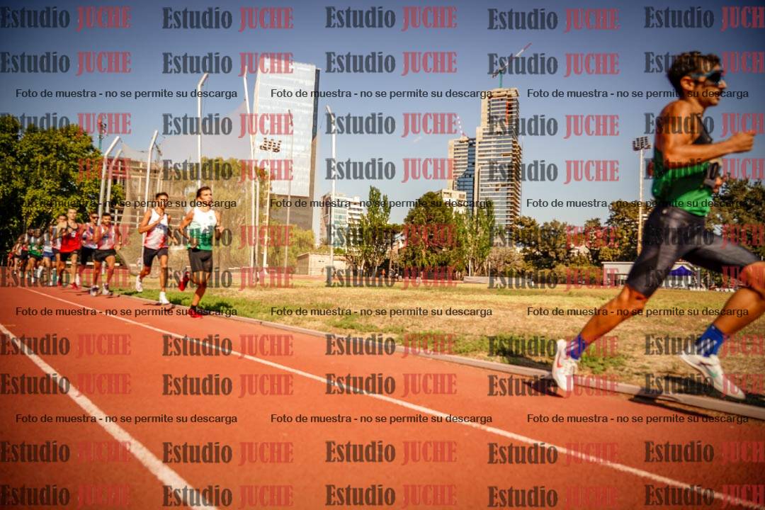 Fotos de los 3000 m llanos de varones