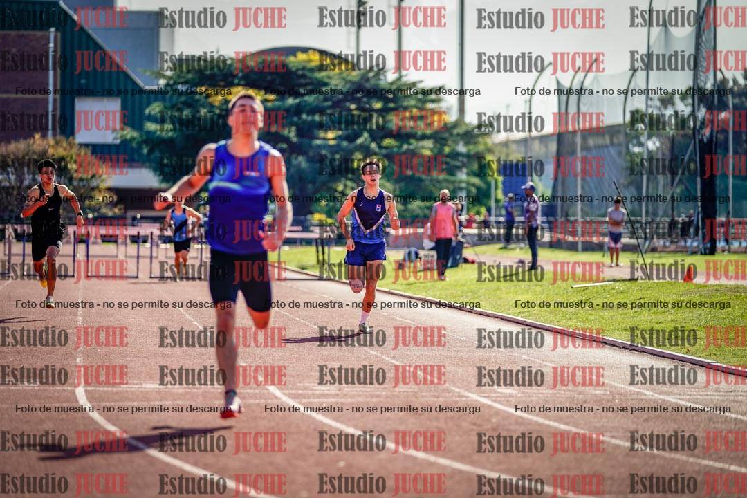 Fotos de los 400 m con vallas de varones