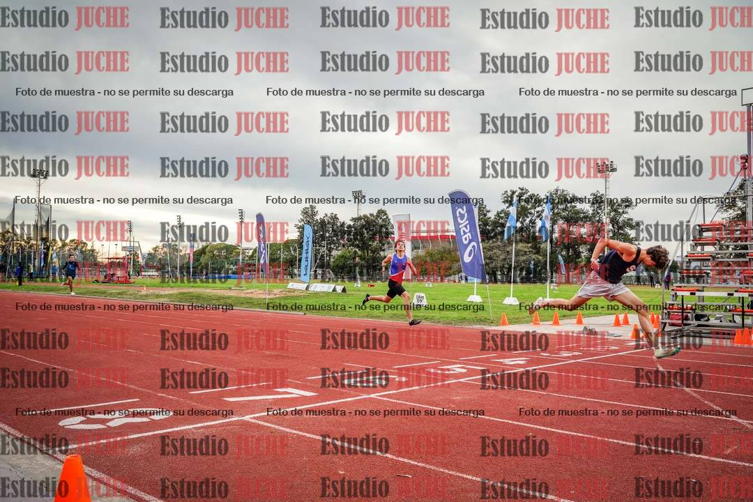Fotos de los 400 m con vallas de varones